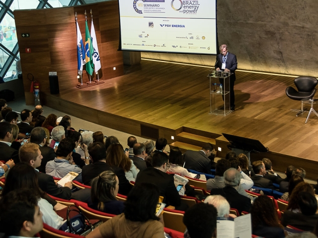 Imagem da notícia "VII Fórum Nacional de Energia e 13º BEP promovem amplo debate sobre o setor na FGV"