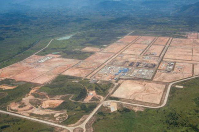 Imagem da notícia "Com volta de obra, cidade do Comperj espera criação de 5 mil vagas"
