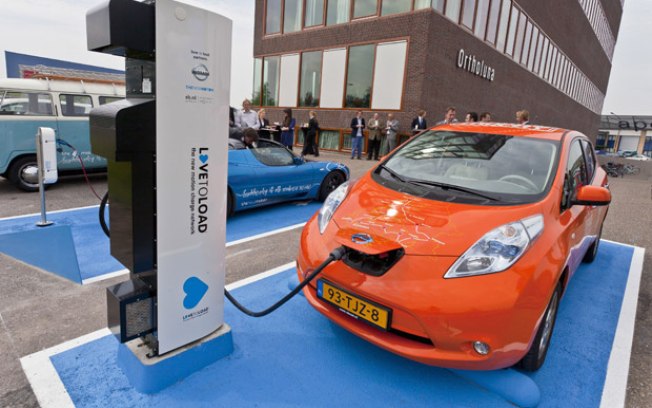 Imagem da notícia "Venda de carros elétricos cresce 58,9% em 2018 mas revela limitação tecnológica"