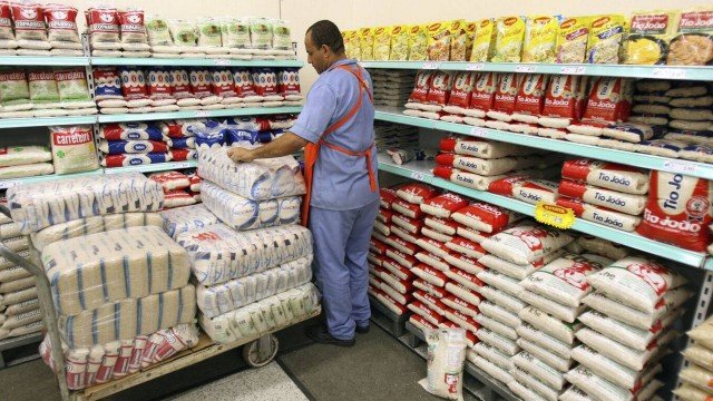 Imagem da notícia "Cesta básica pressionará inflação em 2018, dizem especialistas"