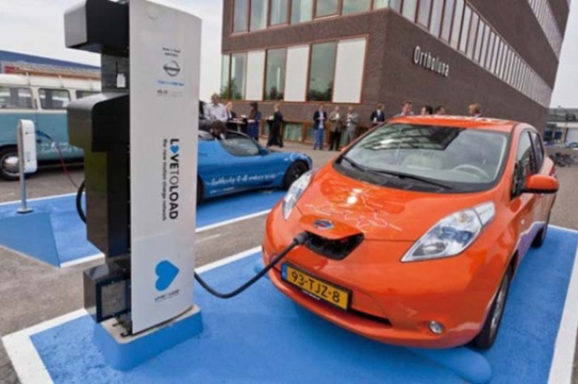 Divulgação A Holanda quer ter apenas carros elétricos à venda a partir de 2025 e está encerrando a comercialização de modelos com motor a combustão - inclusive os híbridos.